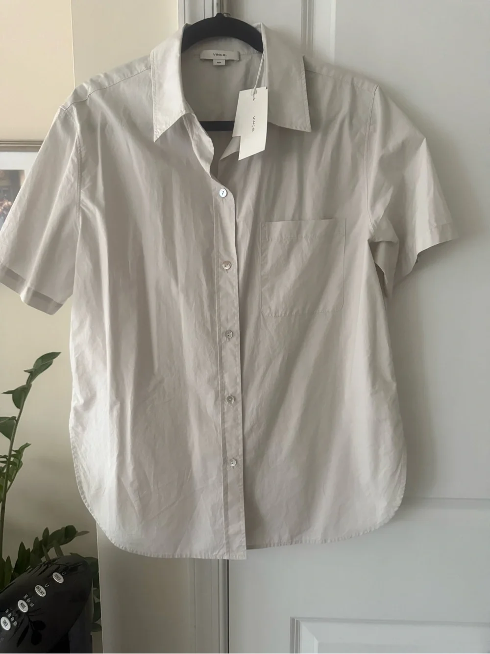 Vince Short-Sleeve Button-Up Shirt in Light Gray - Picture 3 of 3